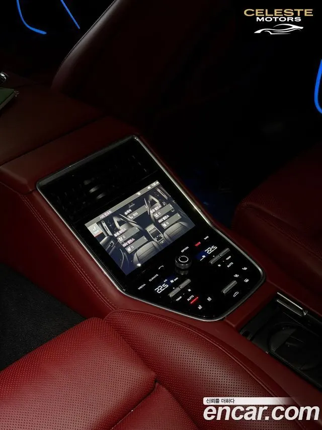 PORSCHE Panamera (971) 3.0 AWD 2018 — photo 17 sur 26