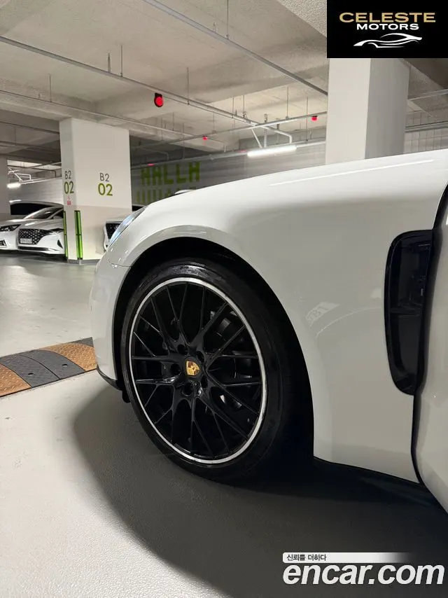 PORSCHE Panamera (971) 3.0 AWD 2018 — photo 19 sur 26