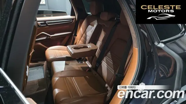 PORSCHE Cayenne (PO536) 4.0 Turbo 2020 — photo 16 sur 36