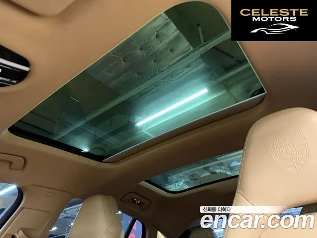 PORSCHE Panamera (971) 3.0 AWD 2018 — photo 17 sur 26
