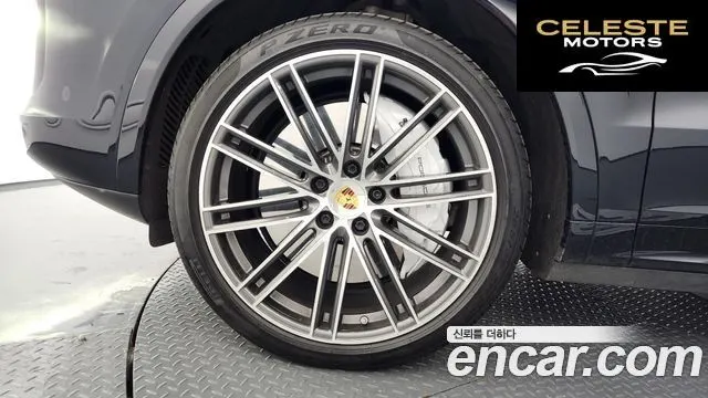 PORSCHE Cayenne (PO536) 4.0 Turbo Coupé 2020 — photo 5 sur 42