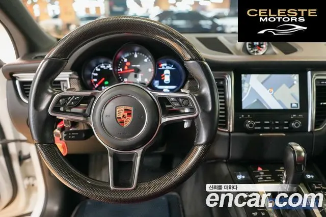 PORSCHE Macan 3.0 S 2017 — photo 11 sur 26