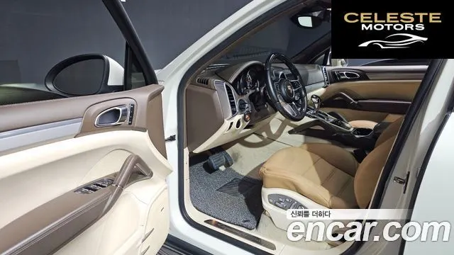 PORSCHE Cayenne 4.8 Turbo 2011 — photo 10 sur 20