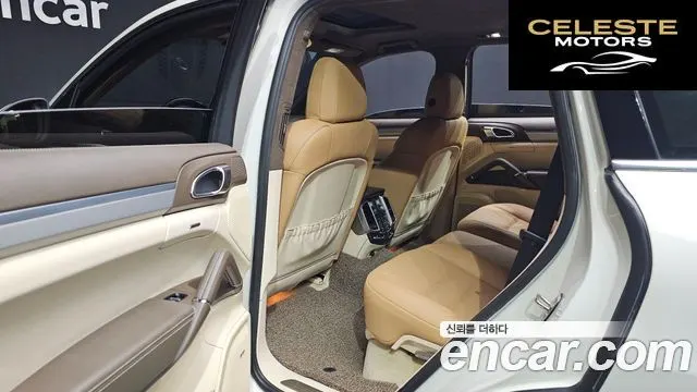 PORSCHE Cayenne 4.8 Turbo 2011 — photo 11 sur 20