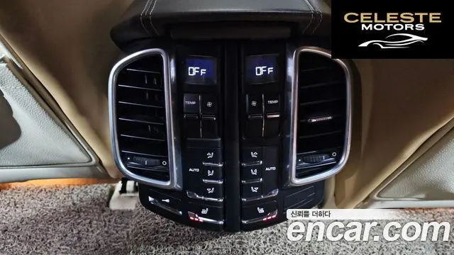 PORSCHE Cayenne 4.8 Turbo 2011 — photo 18 sur 20