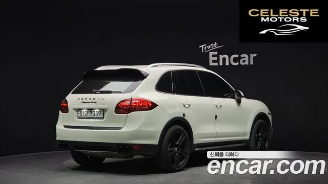 PORSCHE Cayenne 4.8 Turbo 2011 — photo 2 sur 20