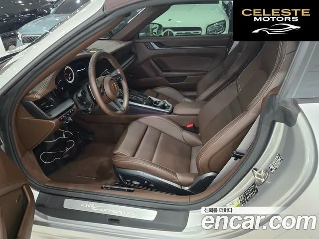 PORSCHE 911 (992) Carrera 4 Cabriolet 2024 — photo 10 sur 26