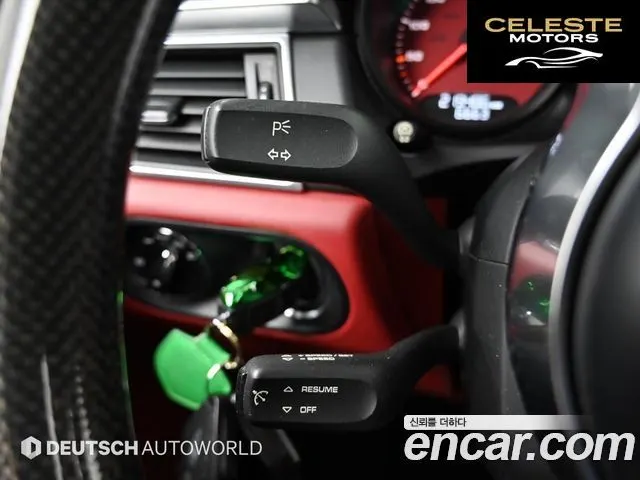 PORSCHE Macan 2.0 2017 — photo 17 sur 26