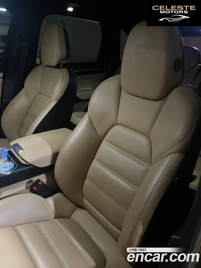 PORSCHE Cayenne 4.2 S 2016 — photo 10 sur 16