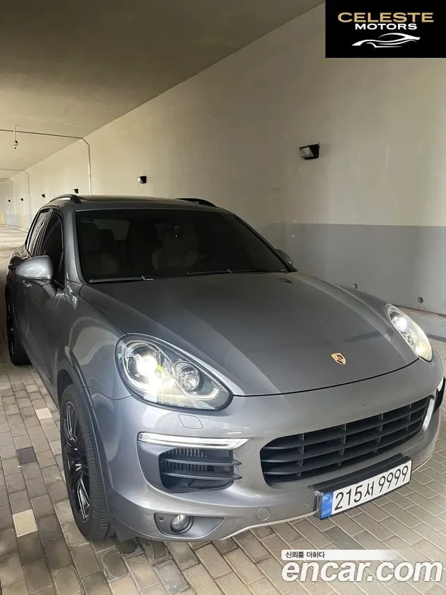 PORSCHE Cayenne 4.2 S 2016 — photo 13 sur 16