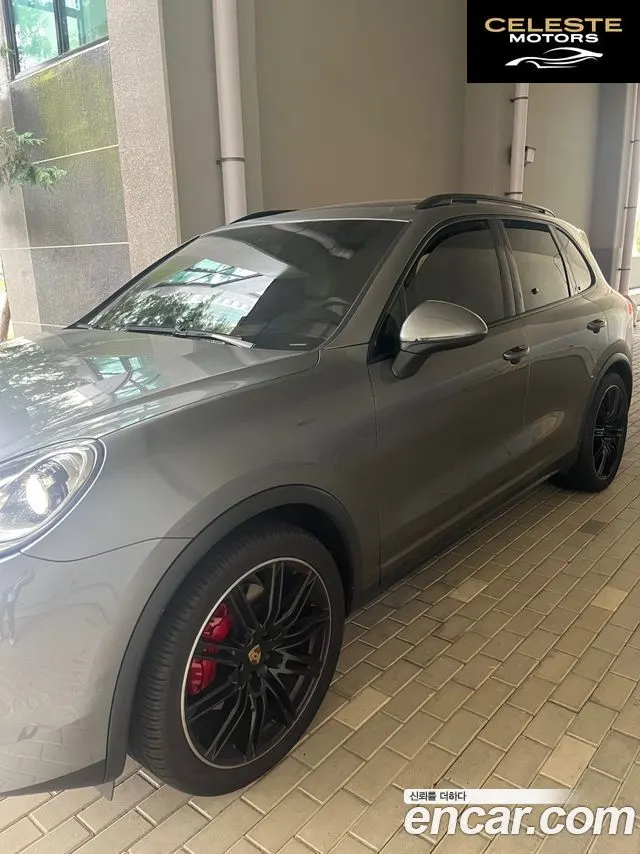 PORSCHE Cayenne 4.2 S 2016 — photo 5 sur 16