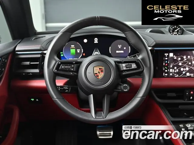 PORSCHE Macan EV 4S 2025 — photo 13 sur 26
