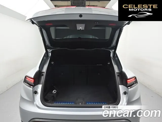 PORSCHE Macan EV 4S 2025 — photo 20 sur 26