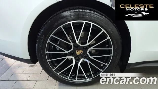 PORSCHE Panamera (971) 3.0 AWD 2018 — photo 5 sur 26