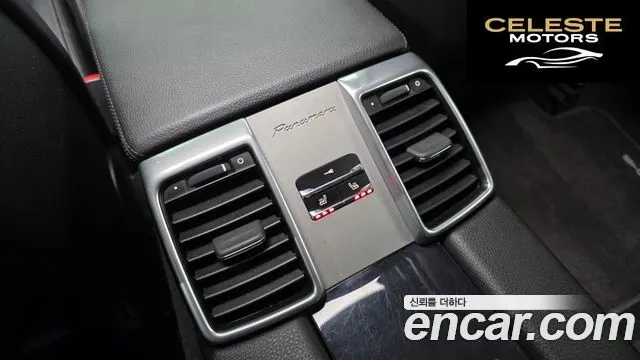 PORSCHE Panamera 4.8 S 2011 — photo 6 sur 20