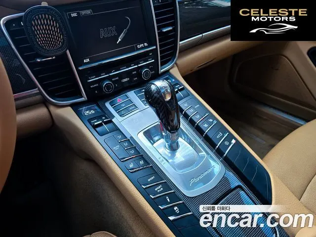 PORSCHE Panamera 3.6 2WD 2011 — photo 11 sur 26