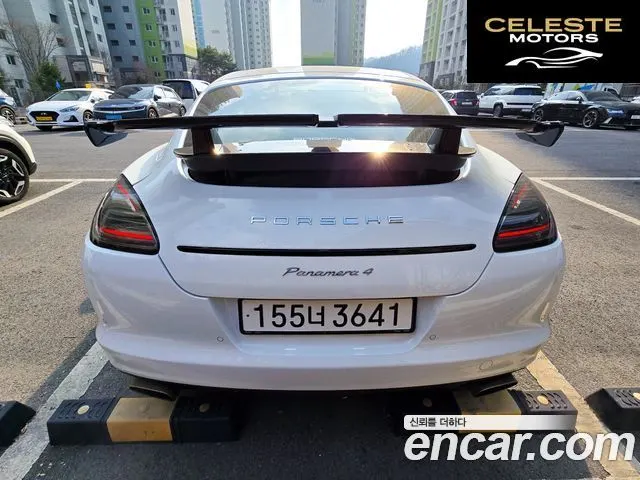 PORSCHE Panamera 3.6 2WD 2011 — photo 2 sur 26