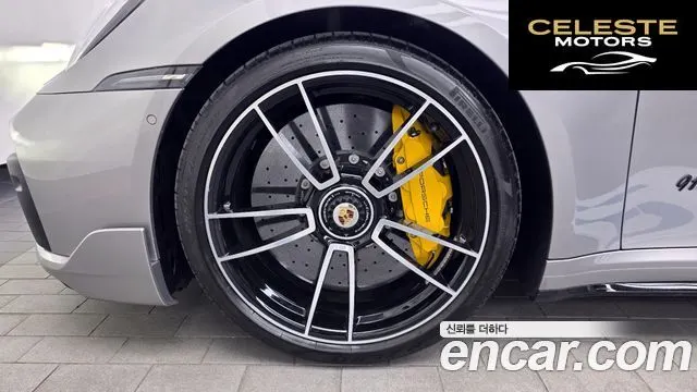 PORSCHE 911 (992) Turbo S Cabriolet 2022 — photo 5 sur 20