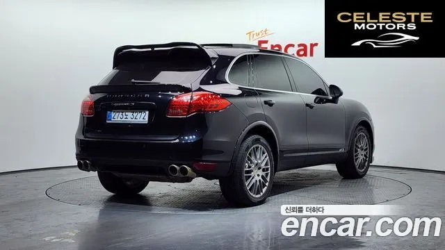PORSCHE Cayenne 4.8 S 2011 — photo 2 sur 20