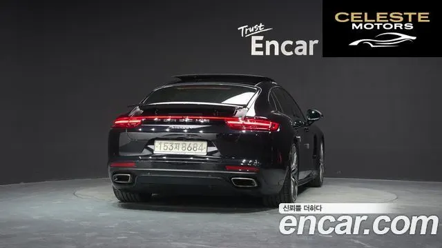 PORSCHE Panamera (971) 3.0 AWD 2018 — photo 4 sur 20