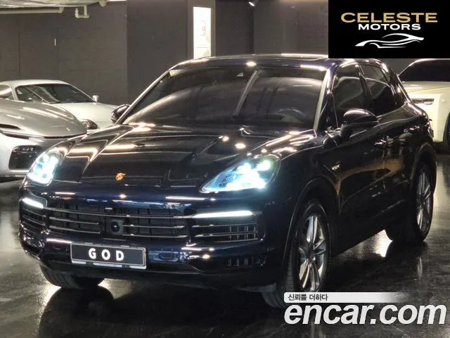 PORSCHE Cayenne (PO536) 3.0 E-High 2021 — photo 2 sur 26