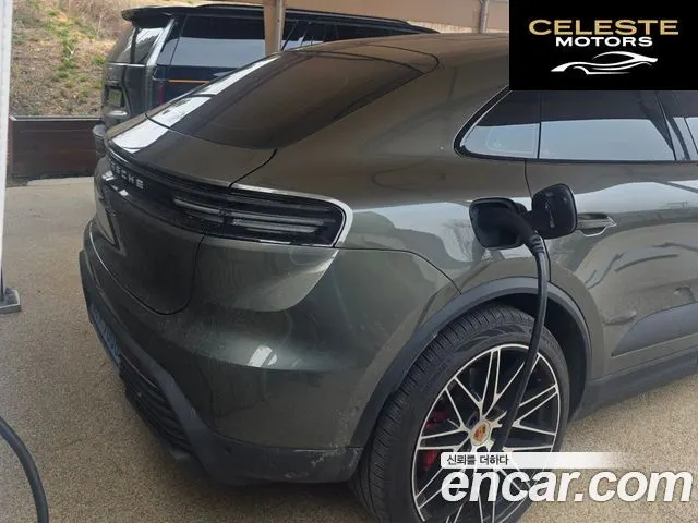 PORSCHE Macan EV 4S 2025 — photo 2 sur 13