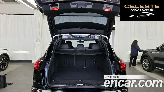 PORSCHE Cayenne 3.0 2016 — photo 20 sur 20