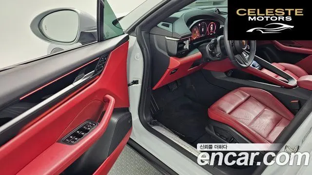 PORSCHE Macan EV 2025 — photo 12 sur 20