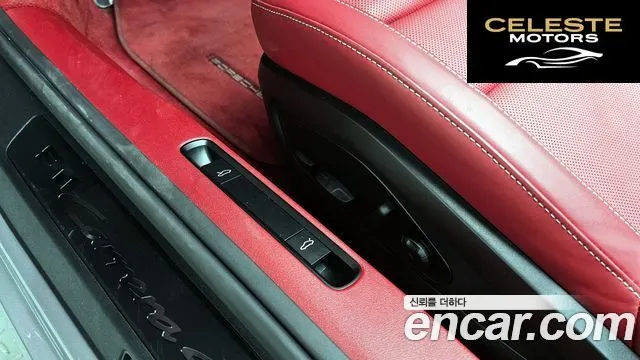 PORSCHE 911 (992) Carrera 4 GTS Cabriolet 2025 — photo 28 sur 34