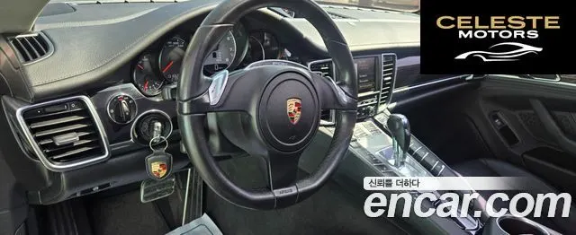 PORSCHE Panamera 4.8 S 2011 — photo 12 sur 23