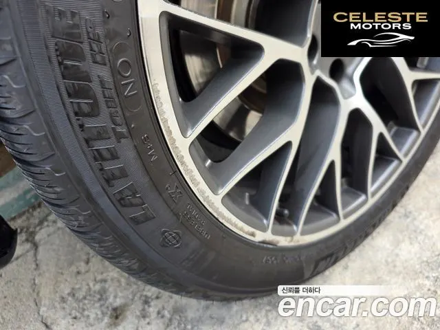 PORSCHE Macan 3.6 Turbo 2015 — photo 6 sur 13