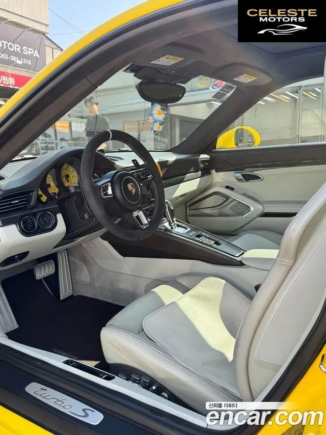 PORSCHE 911 Turbo S 2014 — photo 5 sur 13