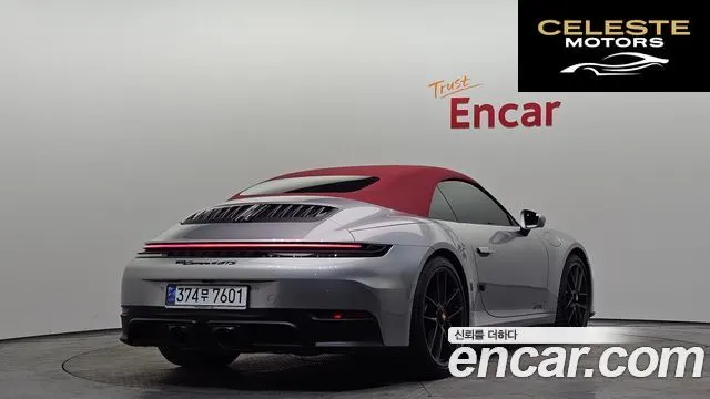 PORSCHE 911 (992) Carrera 4 GTS Cabriolet 2025 — photo 2 sur 20