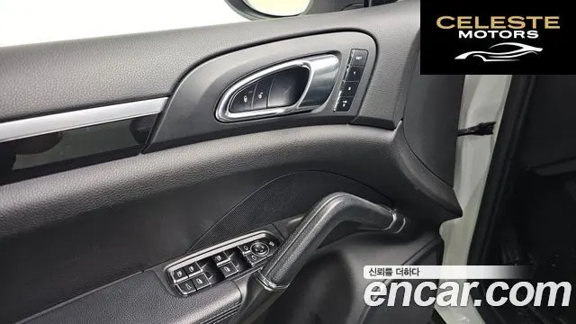 PORSCHE Cayenne 3.0 2013 — photo 12 sur 20