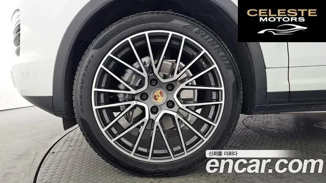 PORSCHE Cayenne 3.0 2013 — photo 5 sur 20