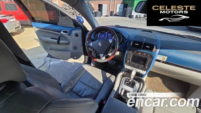 PORSCHE Cayenne 4.5 Turbo 2004 — photo 19 sur 26