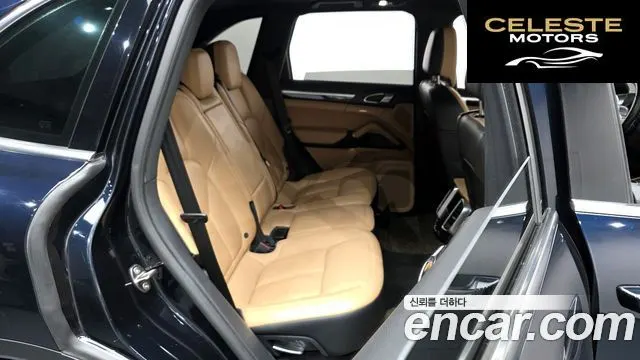 PORSCHE Cayenne 3.0 2016 — photo 11 sur 20