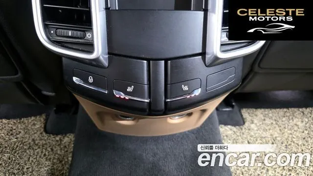 PORSCHE Cayenne 3.0 2016 — photo 19 sur 20