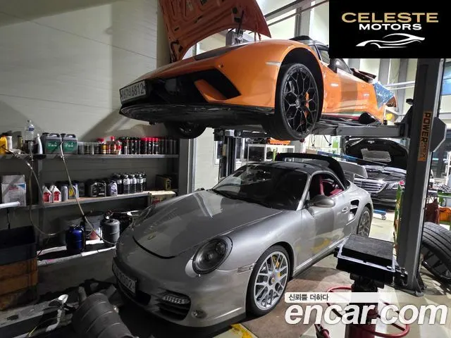 PORSCHE 911 Turbo Cabriolet 2011 — photo 12 sur 26