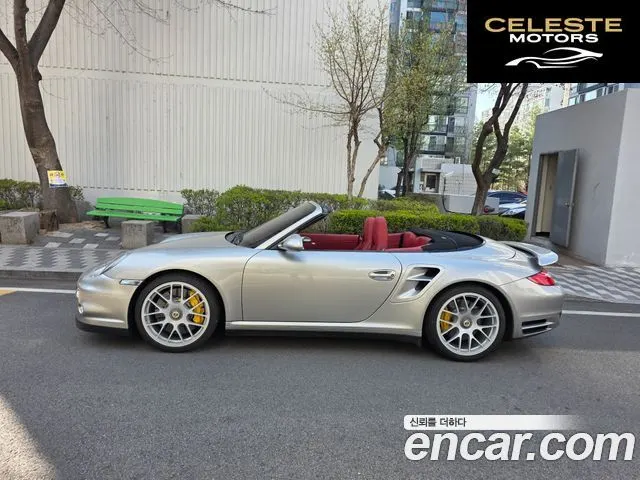 PORSCHE 911 Turbo Cabriolet 2011 — photo 18 sur 26