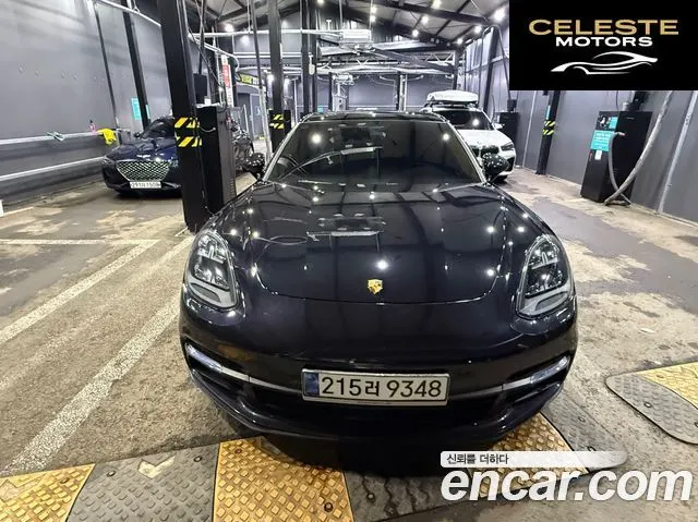 PORSCHE Panamera (971) 2.9 AWD E-High 2018 — photo 12 sur 17