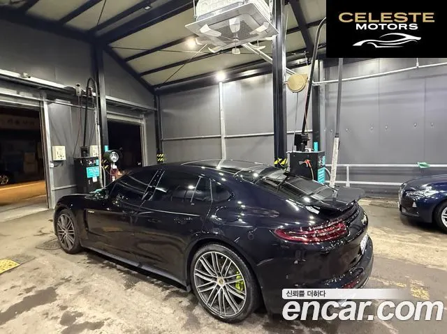 PORSCHE Panamera (971) 2.9 AWD E-High 2018 — photo 7 sur 17