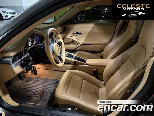 PORSCHE 911 Carrera 4 2013 — photo 14 sur 17