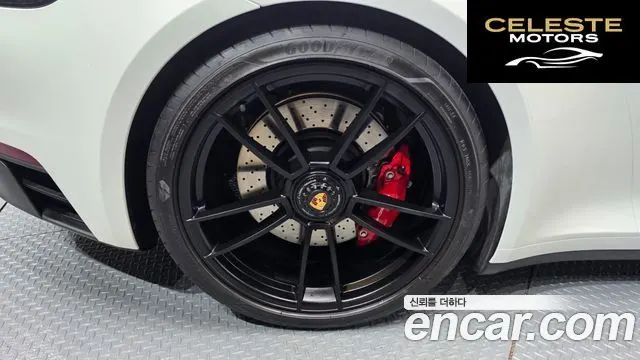 PORSCHE 911 (992) Carrera 4 GTS Cabriolet 2023 — photo 5 sur 26