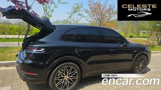 PORSCHE Cayenne (PO536) 3.0 E-High 2025 — photo 11 sur 20