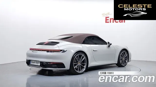PORSCHE 911 (992) Carrera 4 Cabriolet 2021 — photo 2 sur 20