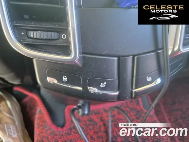 PORSCHE Cayenne 3.0 2013 — photo 6 sur 13