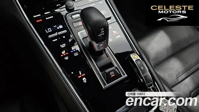 PORSCHE Panamera (971) 2.9 4S 2017 — photo 9 sur 38