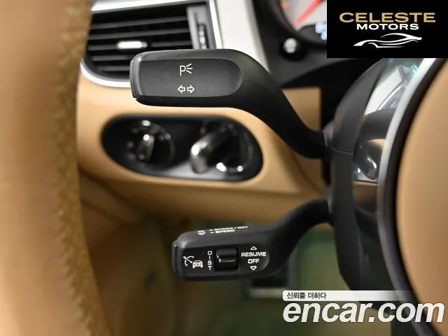 PORSCHE Macan 3.6 Turbo 2015 — photo 18 sur 26