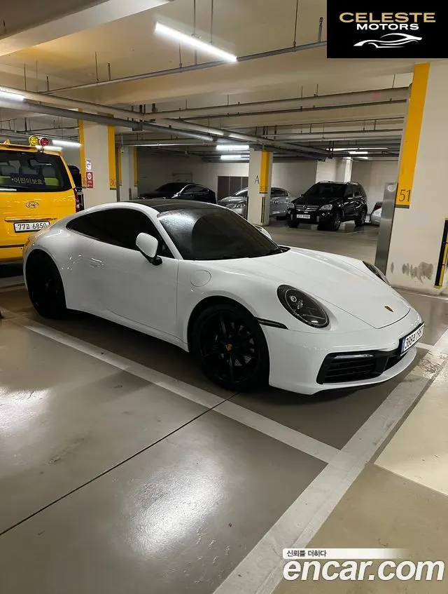 PORSCHE 911 (992) Carrera 2021 — photo 1 sur 5